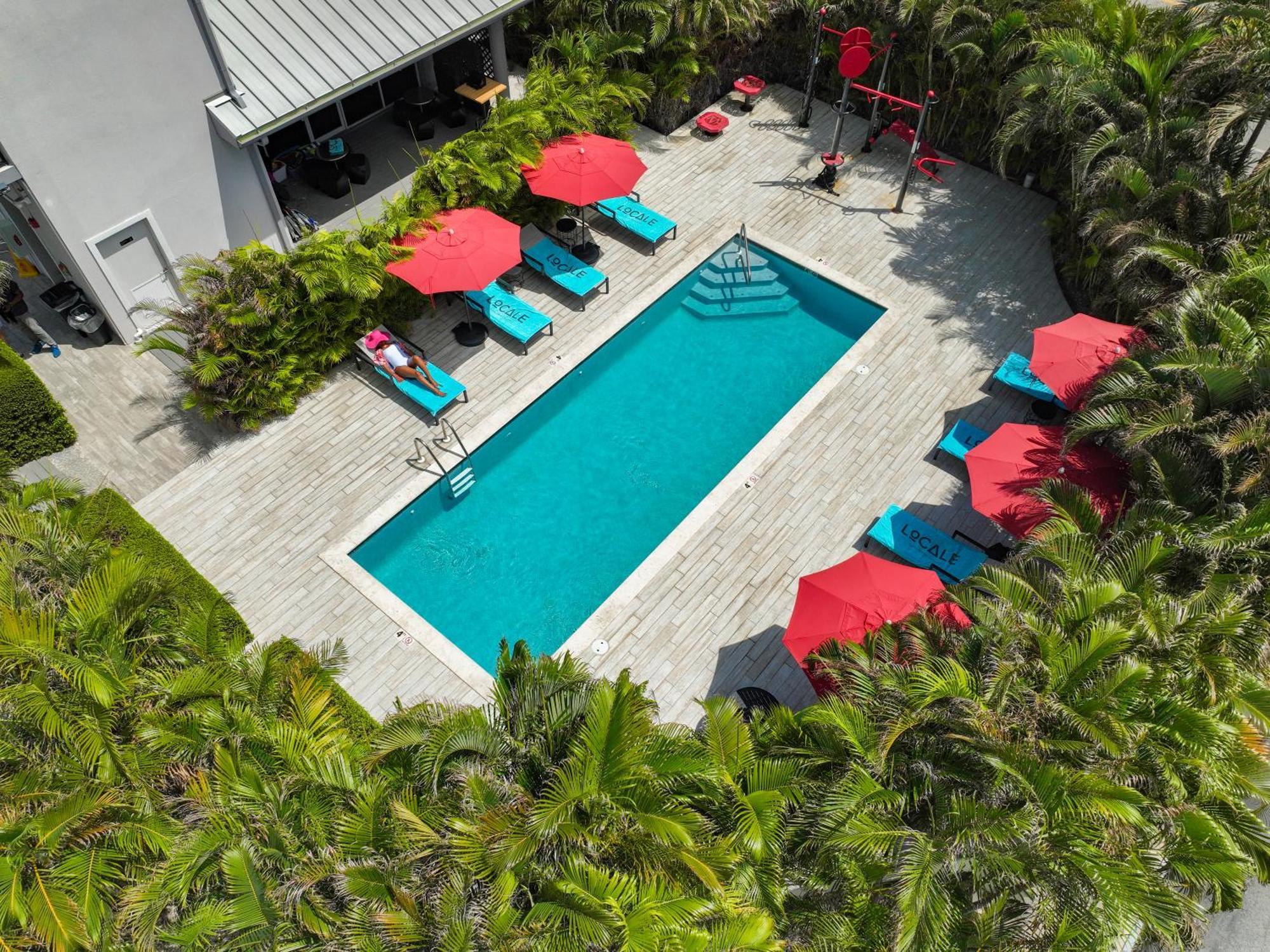 The Locale Hotel Grand Cayman Τζώρτζταουν Εξωτερικό φωτογραφία