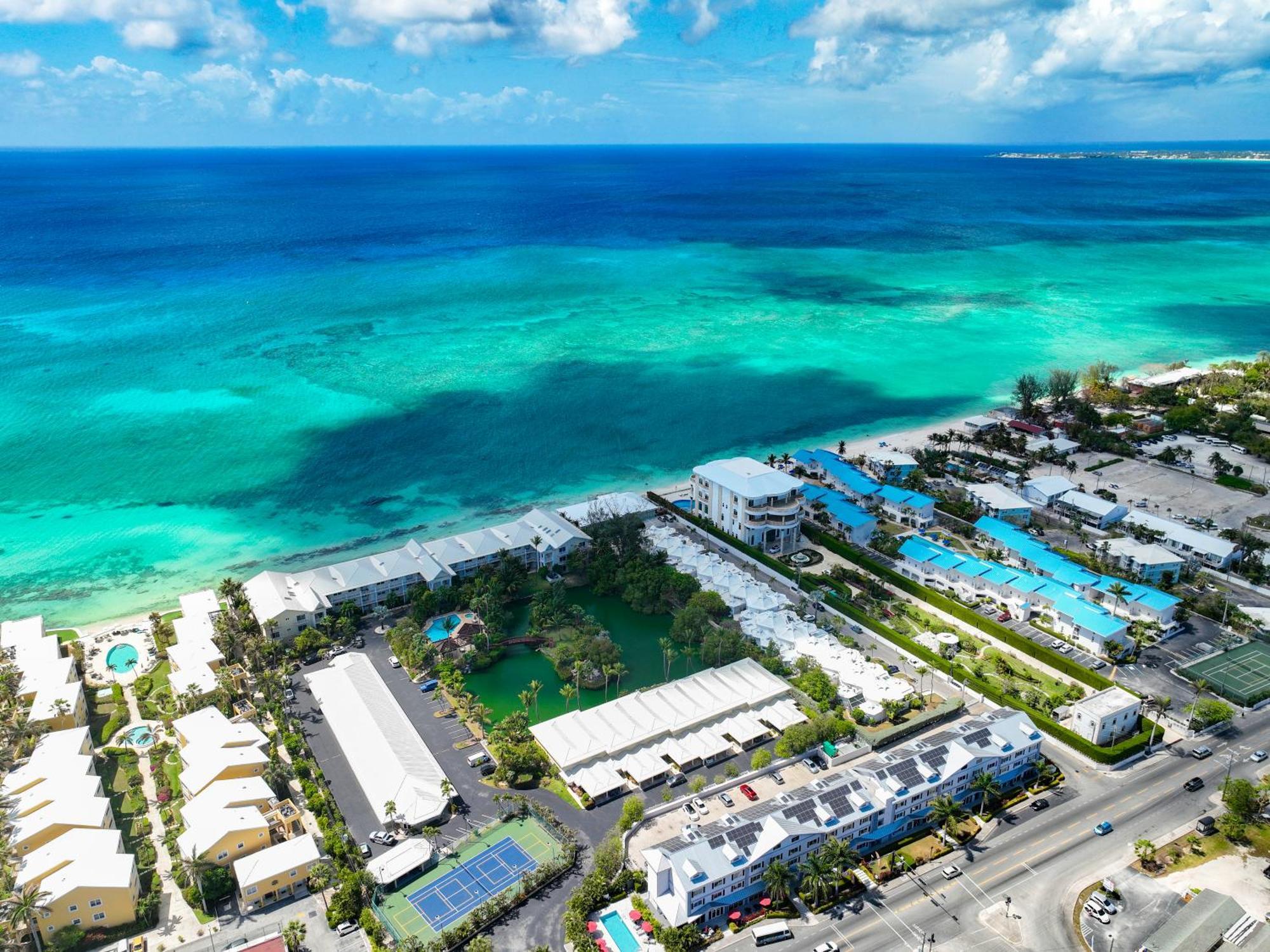 The Locale Hotel Grand Cayman Τζώρτζταουν Εξωτερικό φωτογραφία